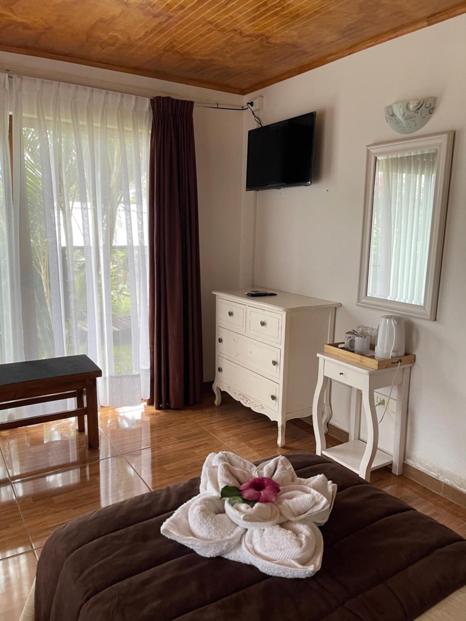 Teanehi Bed & Breakfast Hanga Roa Zewnętrze zdjęcie